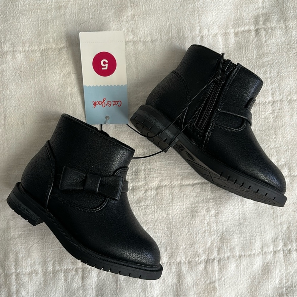 NWT Cat & Jack Boots
